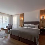 Le Mirabeau & زيرمات