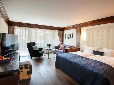 Le Mirabeau & Hotell